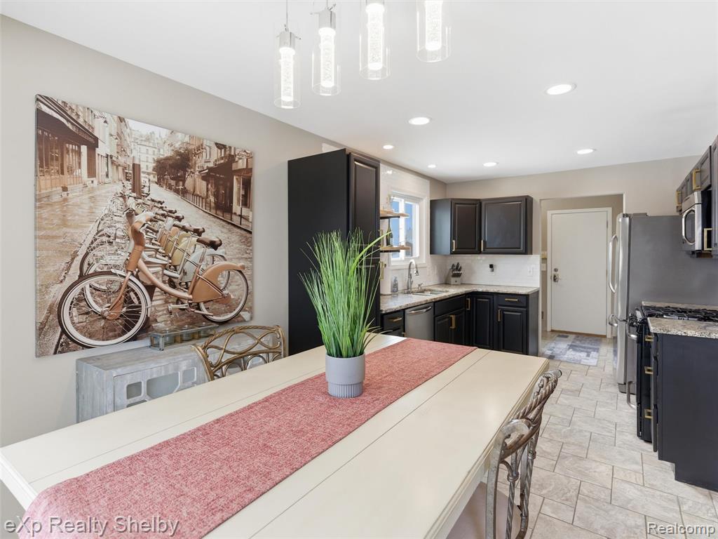 53152 Cripple Creek Drive, Chesterfield, MI 48047 — Photo 16