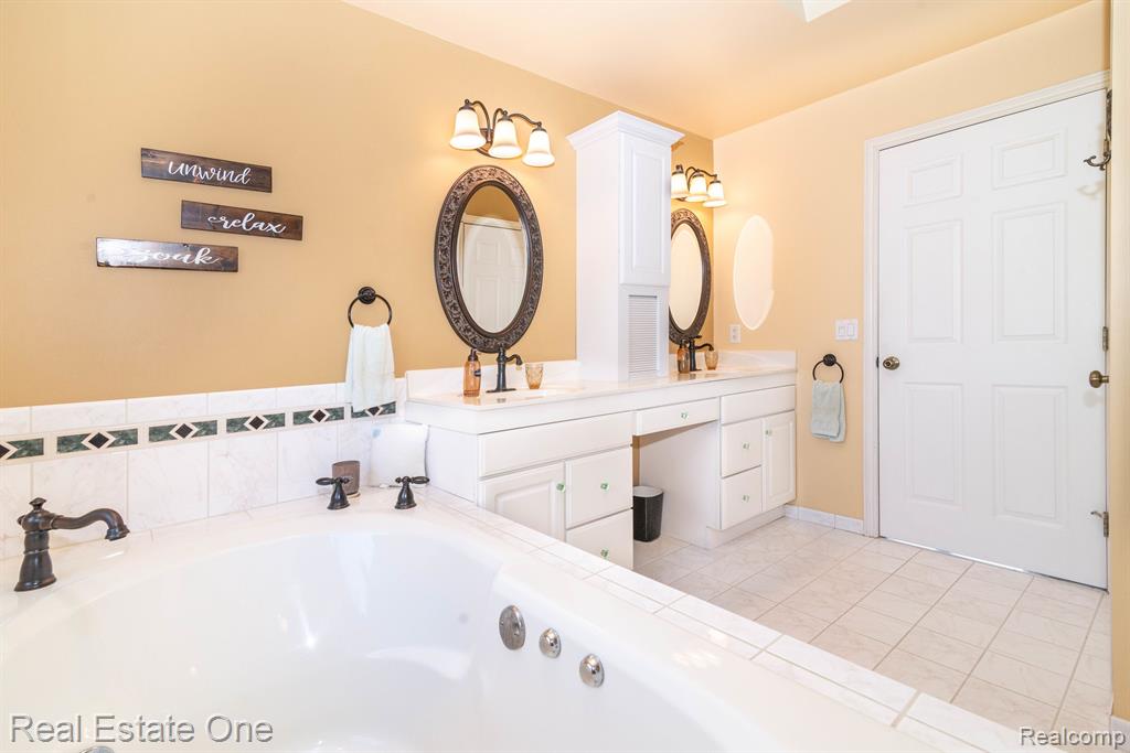 59633 Trena Lane, South Lyon, MI 48178 — Photo 34
