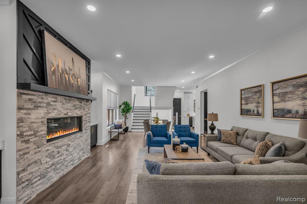 517 Catalpa Drive, Royal Oak, MI 48067 — Photo 8