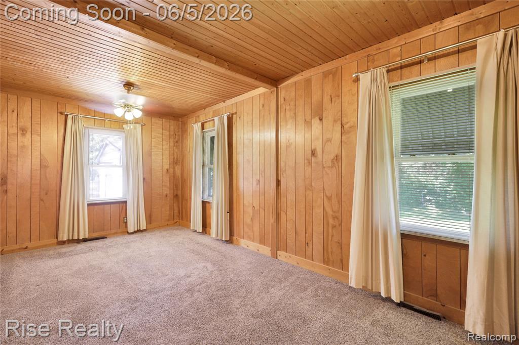 1466 Connell Street, Burton, MI 48529 — Photo 13