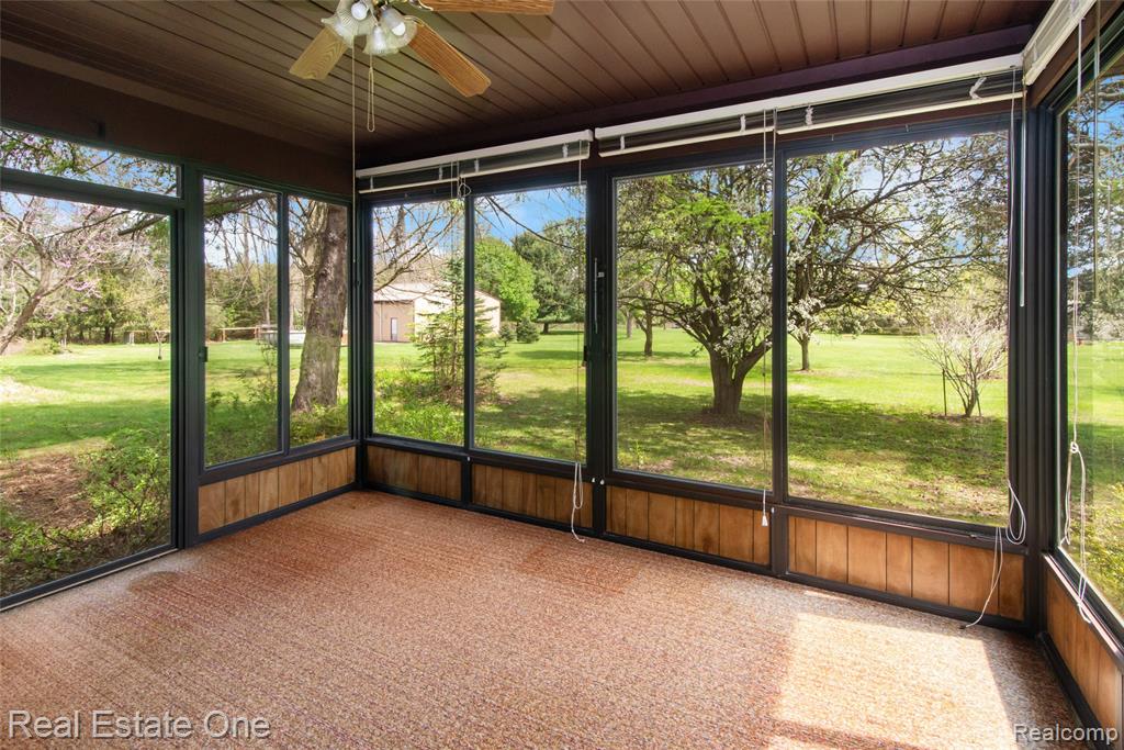 9050 Earhart Road, South Lyon, MI 48178 — Photo 16