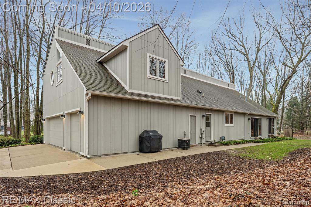 28085 Marcellus Drive, South Lyon, MI 48178 — Photo 56