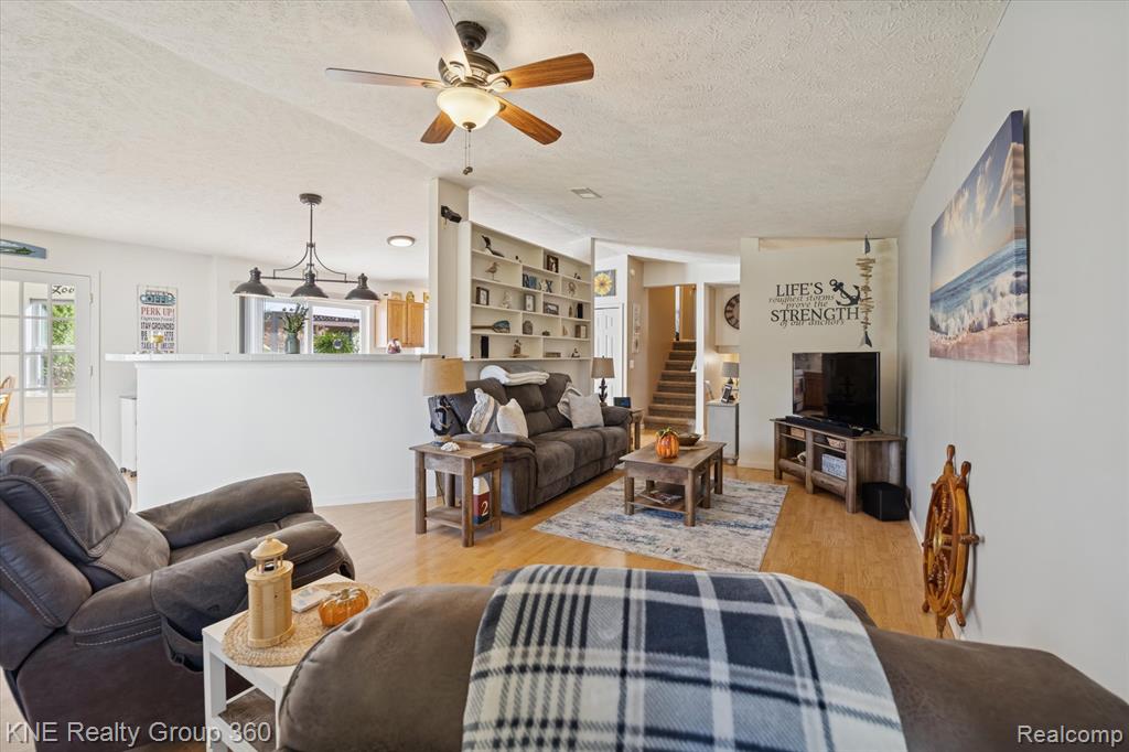 618 Bluebird Lane, Pinckney, MI 48169 — Photo 11