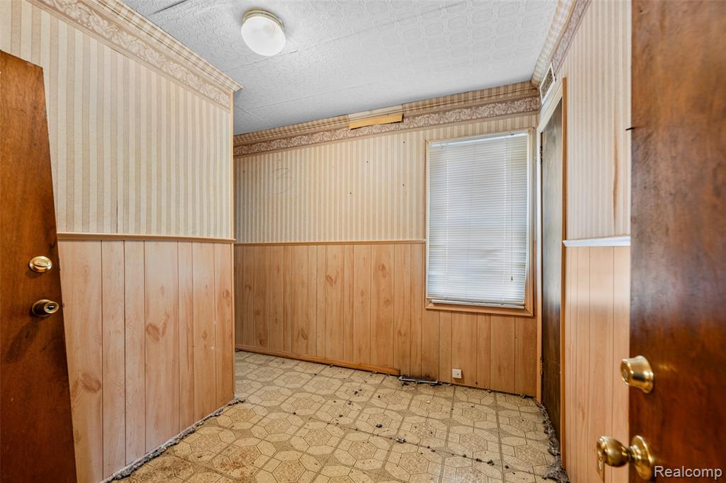 6826 Republic Avenue, Warren, MI 48091 — Photo 19