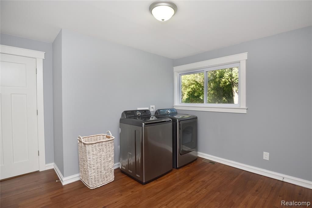 3800 Lakeview Boulevard, Orchard Lake Village, MI 48324 — Photo 18