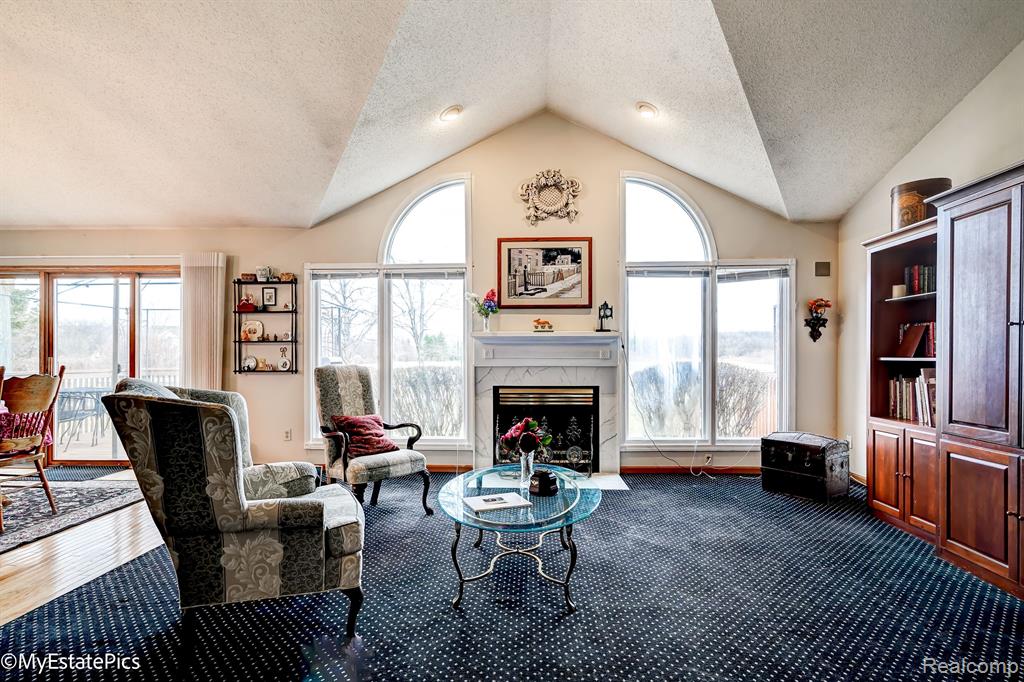 1807 PEBBLE CREEK Drive, Canton, MI 48188 — Photo 9