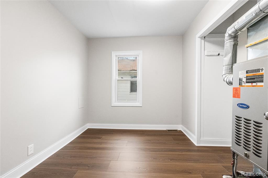 7052 Studebaker Avenue, Warren, MI 48091 — Photo 9
