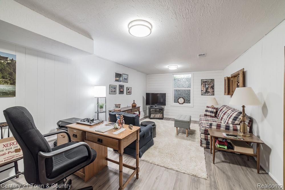 5395 BREEZE HILL, Troy, MI 48098 — Photo 32