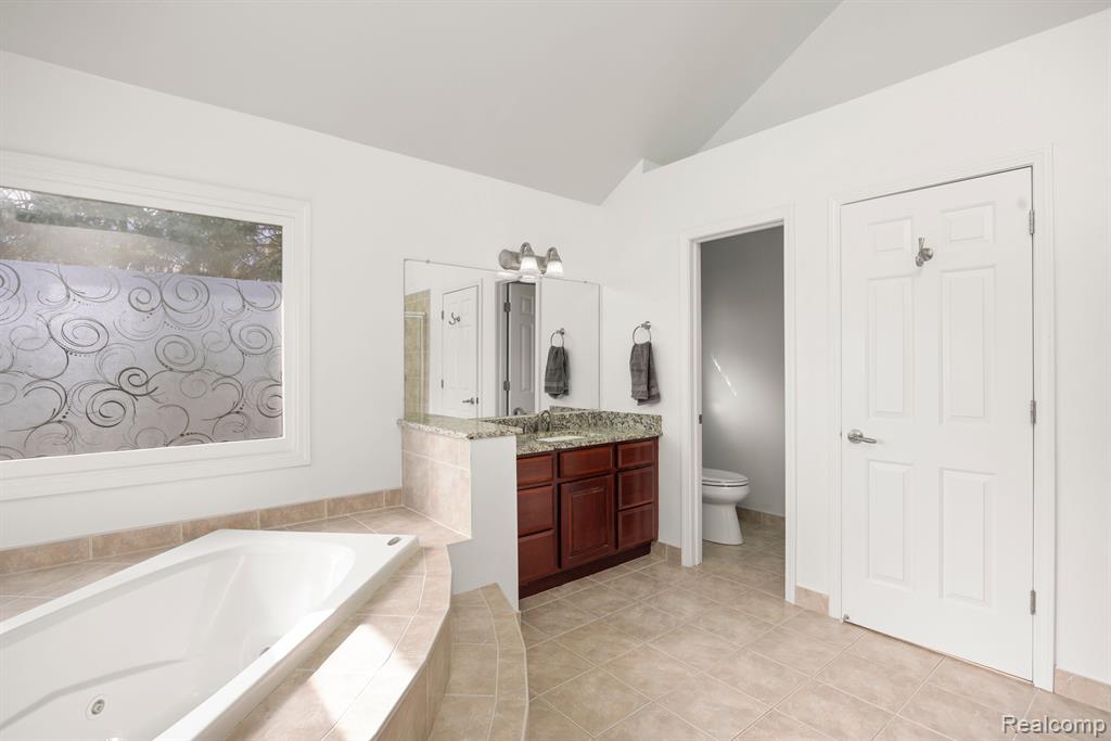 6307 WILDWOOD Lane, West Bloomfield, MI 48324 — Photo 30