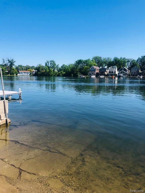 8396 Cooley Beach Drive, White Lake, MI — Photo 23