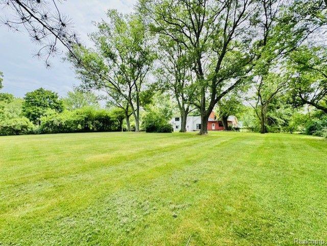 739 N 9TH Street, St. Clair, MI 48079 — Photo 8