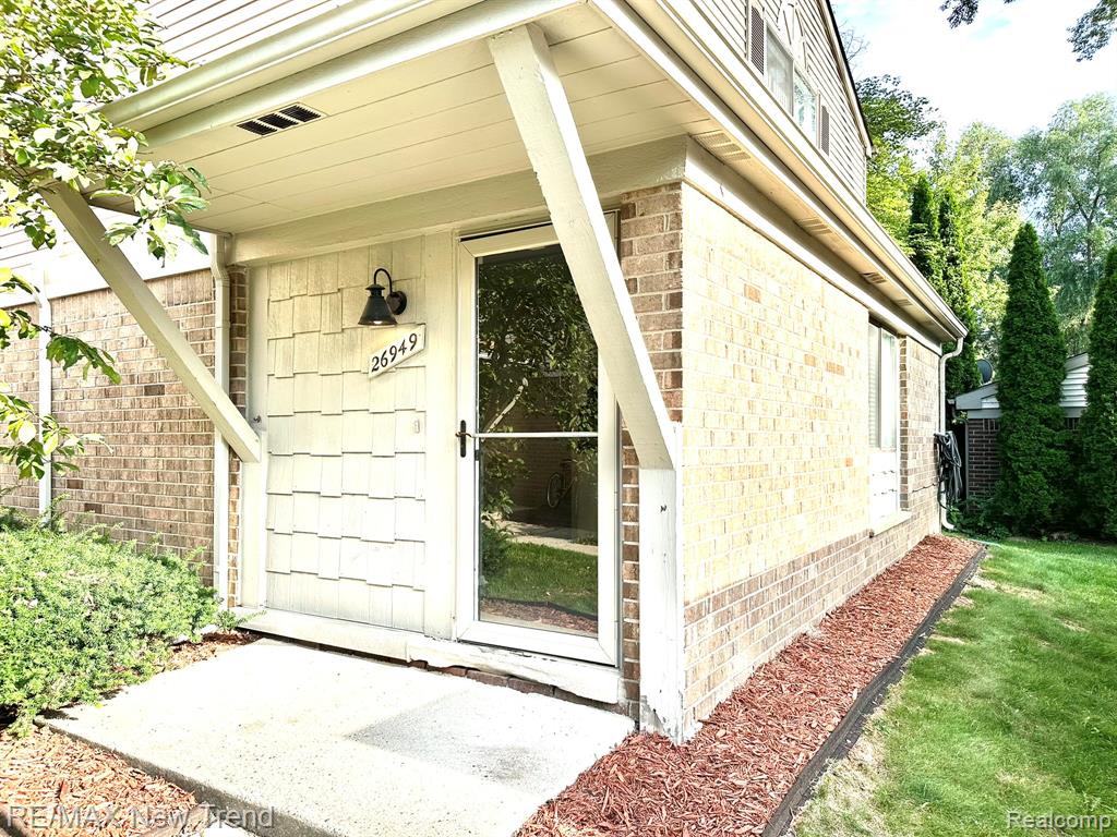 26949 Farmbrook Villa Drive, 96, Southfield, MI 48034
