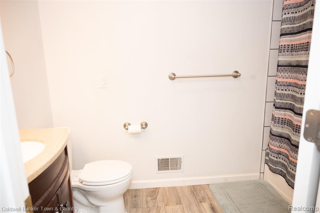 2525 Eastlawn Street, Ypsilanti, MI 48197 — Photo 12