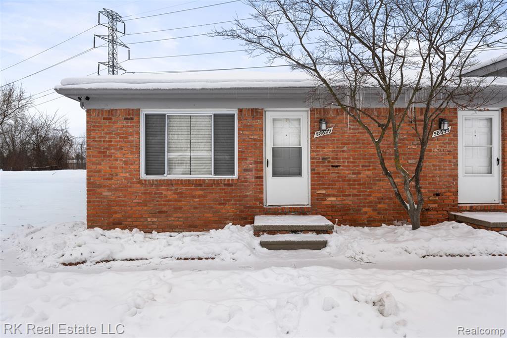 58629 Wallington, Washington, MI — front exterior