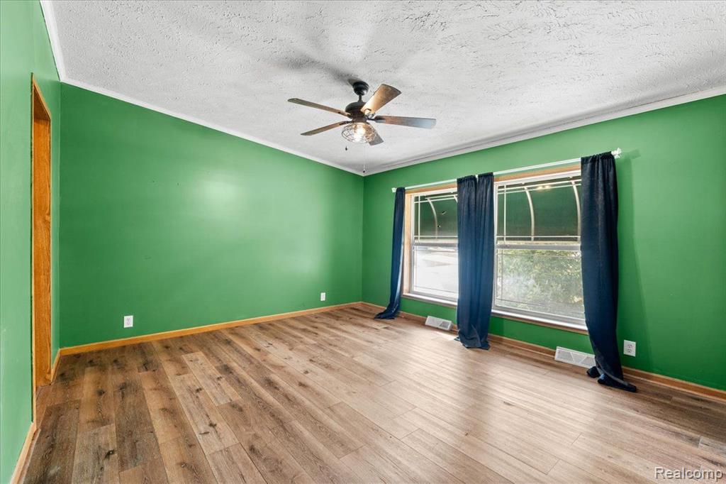 11018 WOODLAND RIDGE, South Lyon, MI 48178 — Photo 13