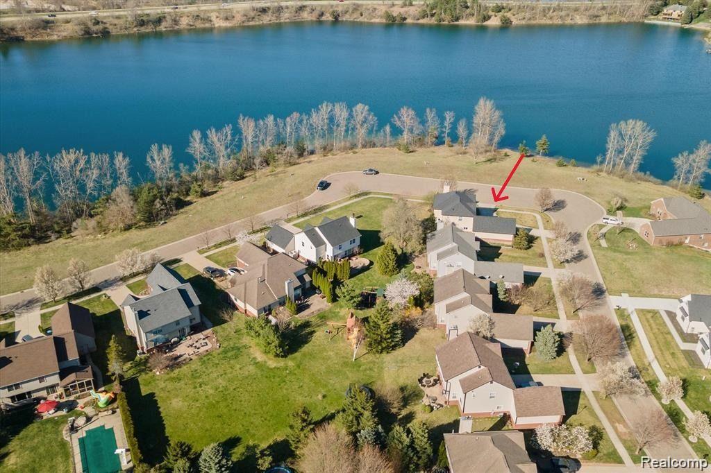707 BAY POINTE Drive, Oxford, MI 48371 — Photo 3