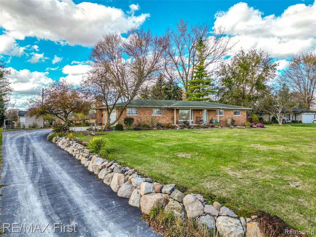 65301 Omo Road, Lenox, MI 48050 — front exterior
