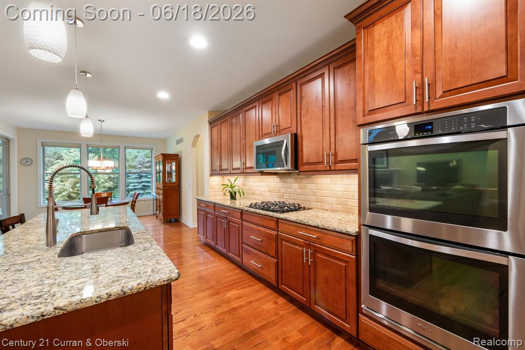 34225 Thornbrook Drive, Farmington, MI 48335 — Photo 15