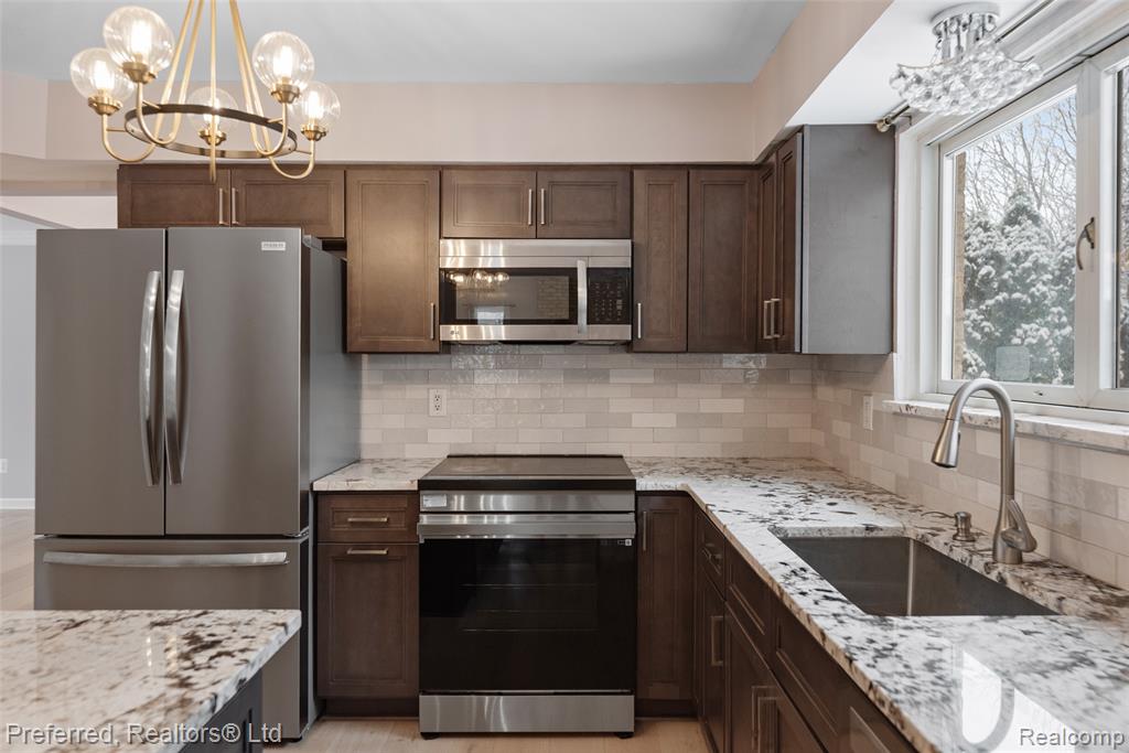 45377 Twining Street, Canton, MI 48187 — Photo 13