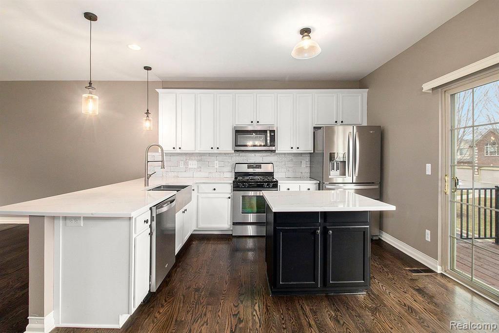 53142 CELTIC Drive, Shelby Twp, MI 48315 — Photo 11