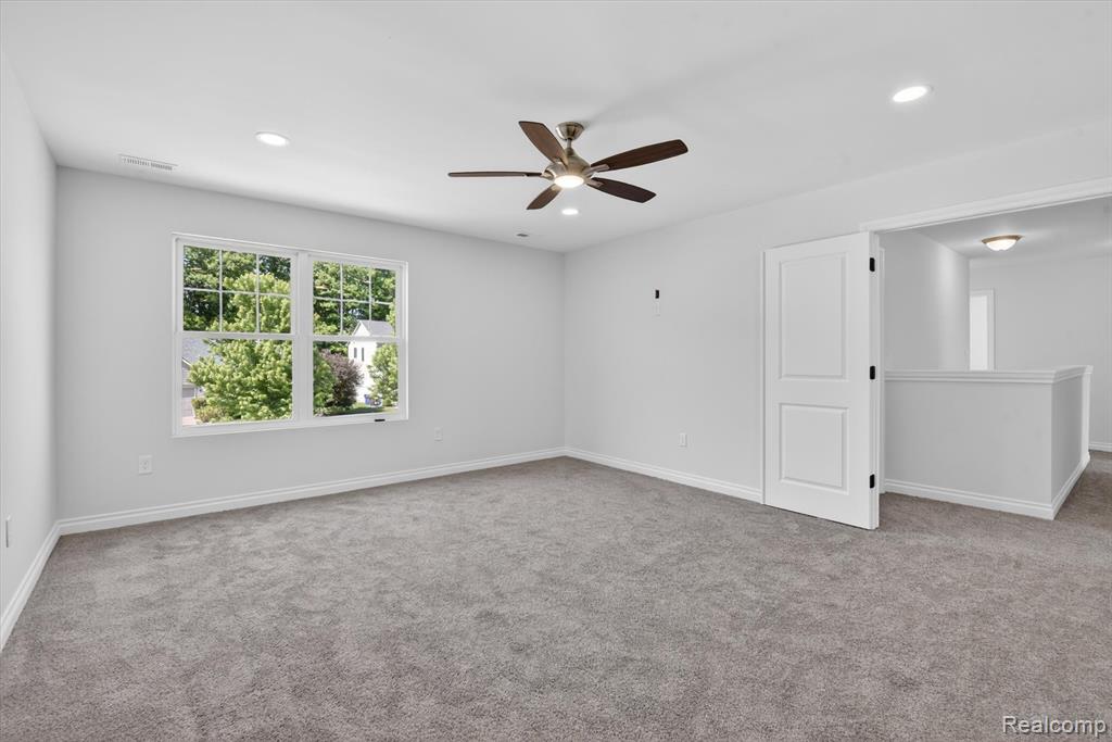 8760 Barrington, Ypsilanti, MI 48198 — Photo 40