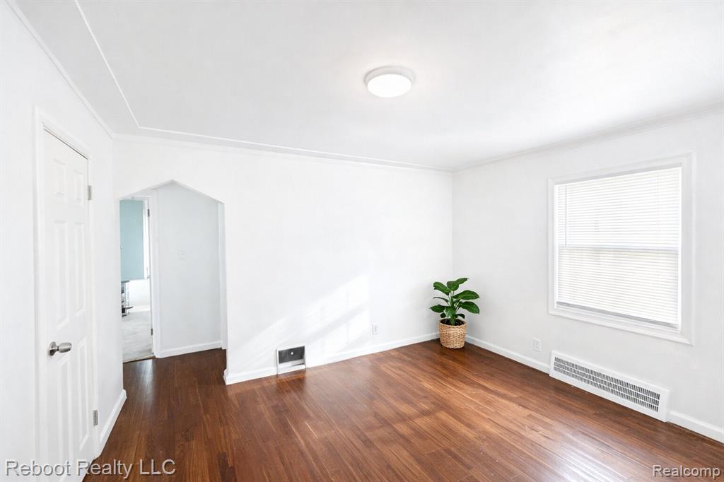 20541 Barlow Street, Detroit, MI 48205 — Photo 6