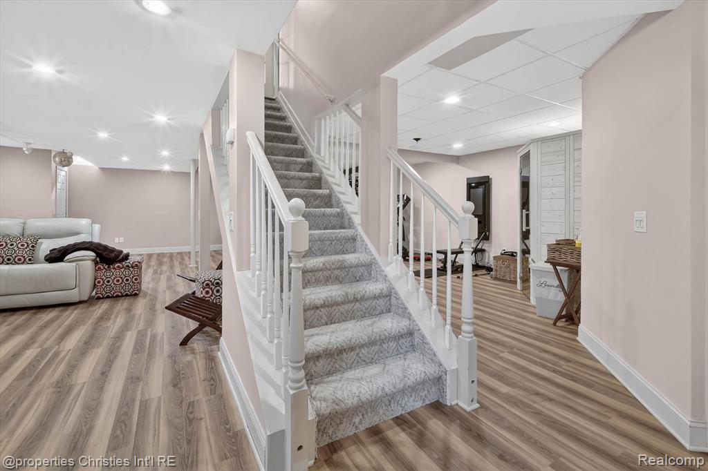 45094 Oak Forest Drive, Northville, MI 48168 — Photo 51