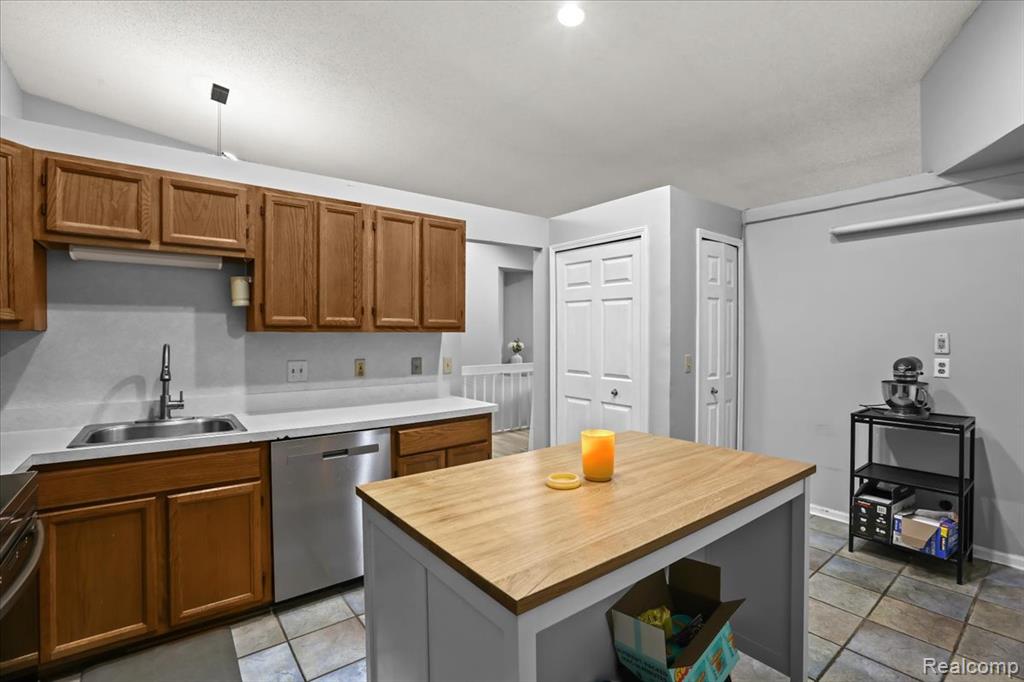 29485 Beau Ridge, Farmington Hills, MI 48331 — Photo 13