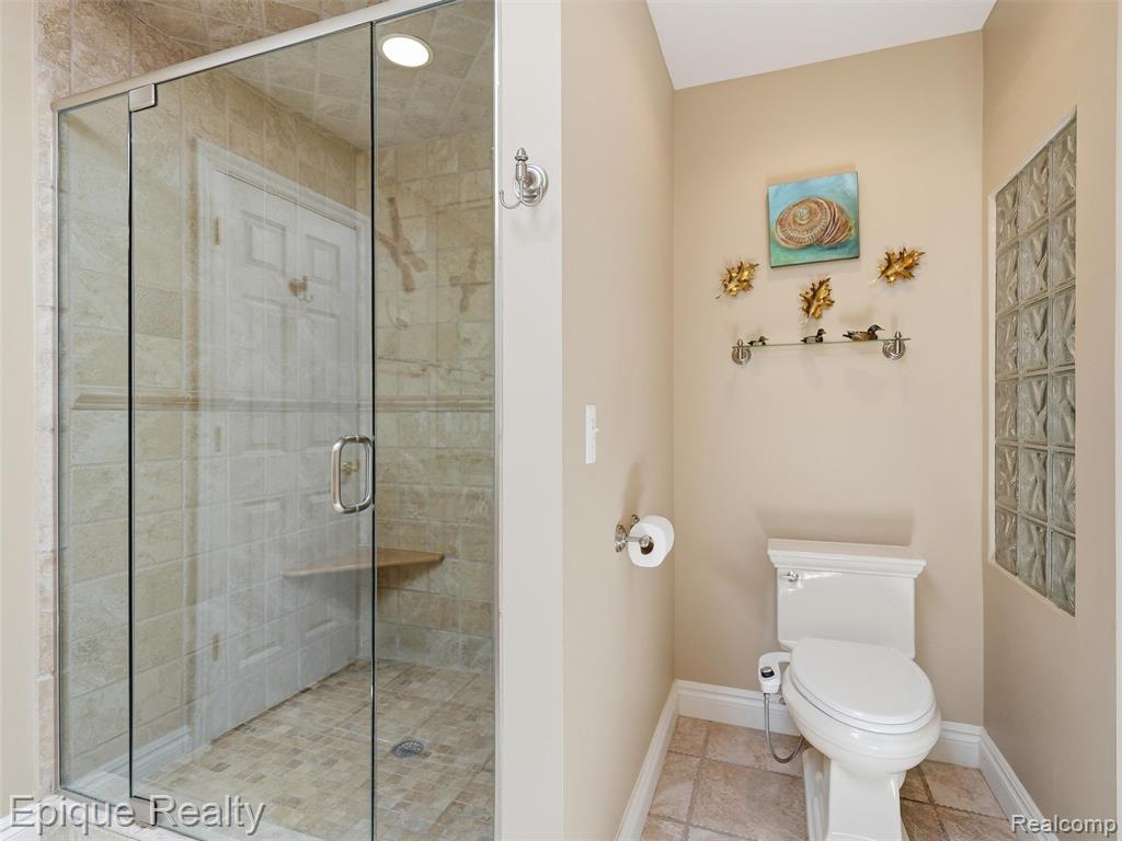 33124 N River Road, Harrison Township, MI — Photo 33