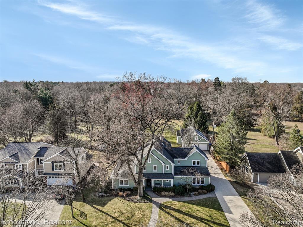 7585 LILAC Court, West Bloomfield, MI 48324 — Photo 4