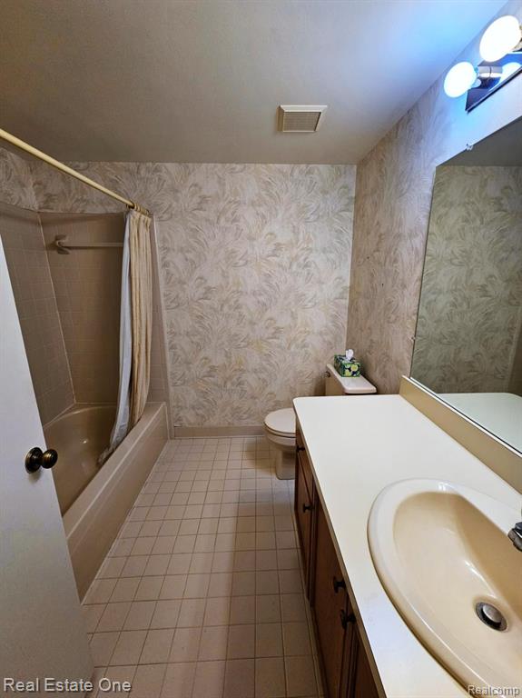 748 S Milford Road, Milford, MI 48381 — Photo 27
