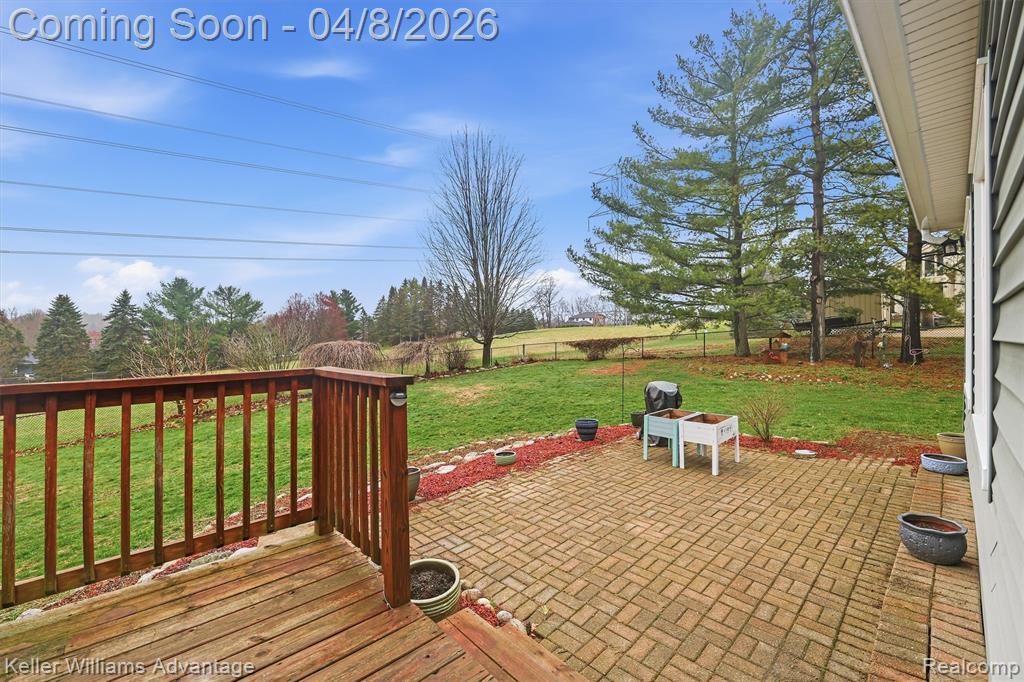 6385 Woodcrest Ridge, Clarkston, MI — Photo 37