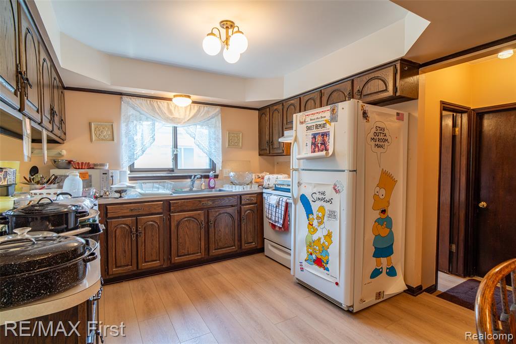 47798 CHRYS, Macomb, MI 48044 — Photo 22