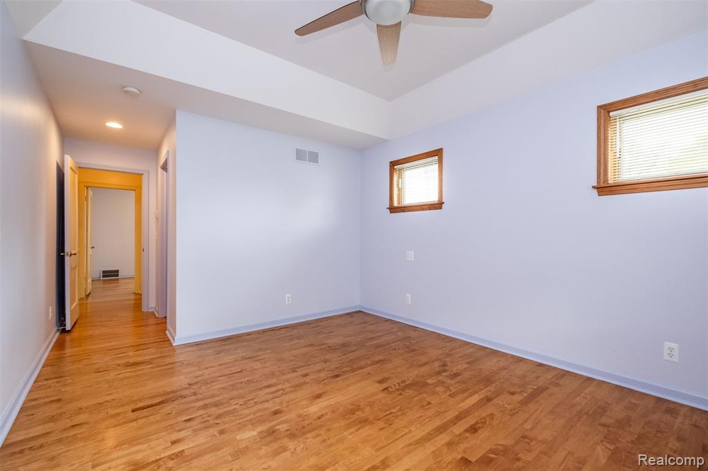 1863 Thomas Avenue, Berkley, MI 48072 — Photo 25