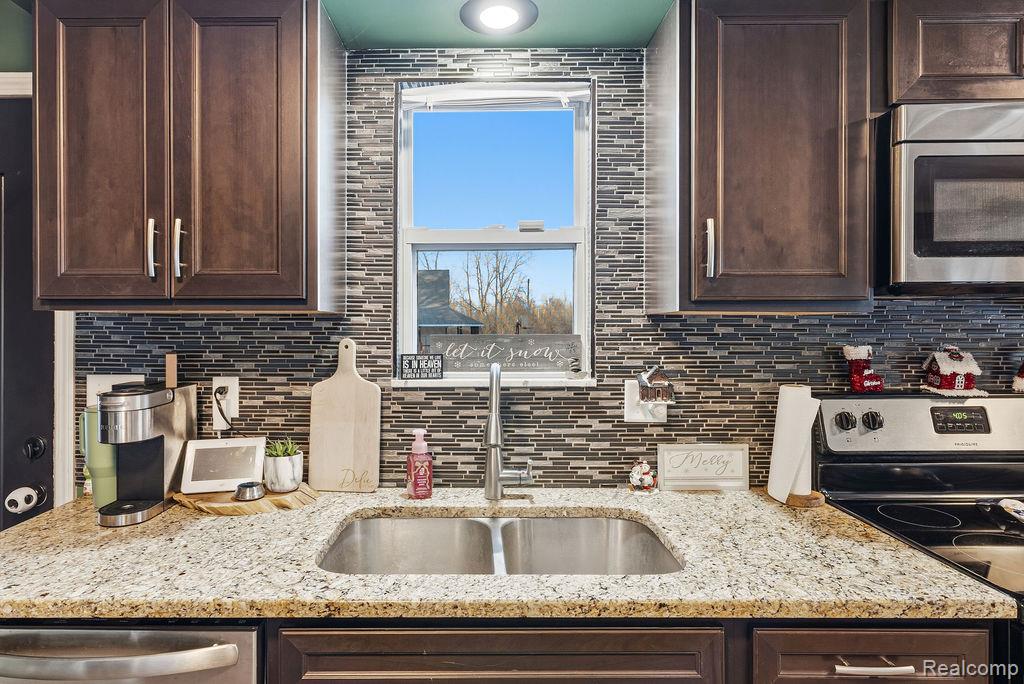 5216 S State Road, Goodrich Vlg, MI — Photo 13