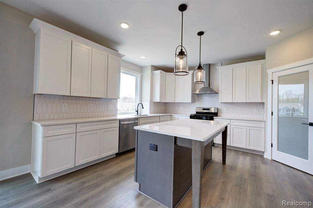 664 ROUND ROCK, Howell, MI 48843 — Photo 8