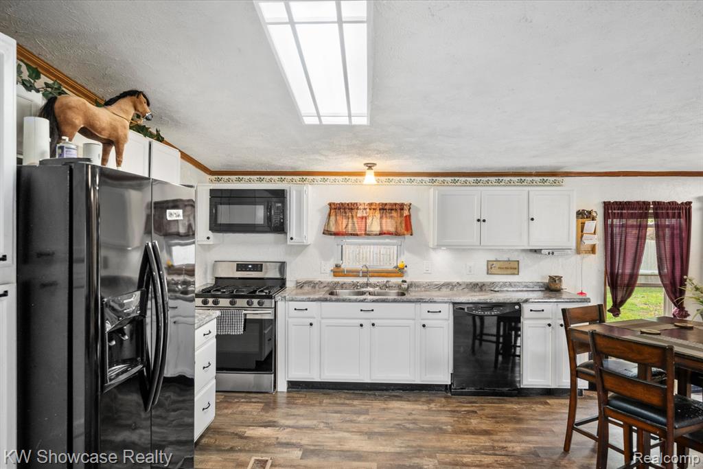 2916 Navarre Boulevard, Monroe, MI 48162 — Photo 5