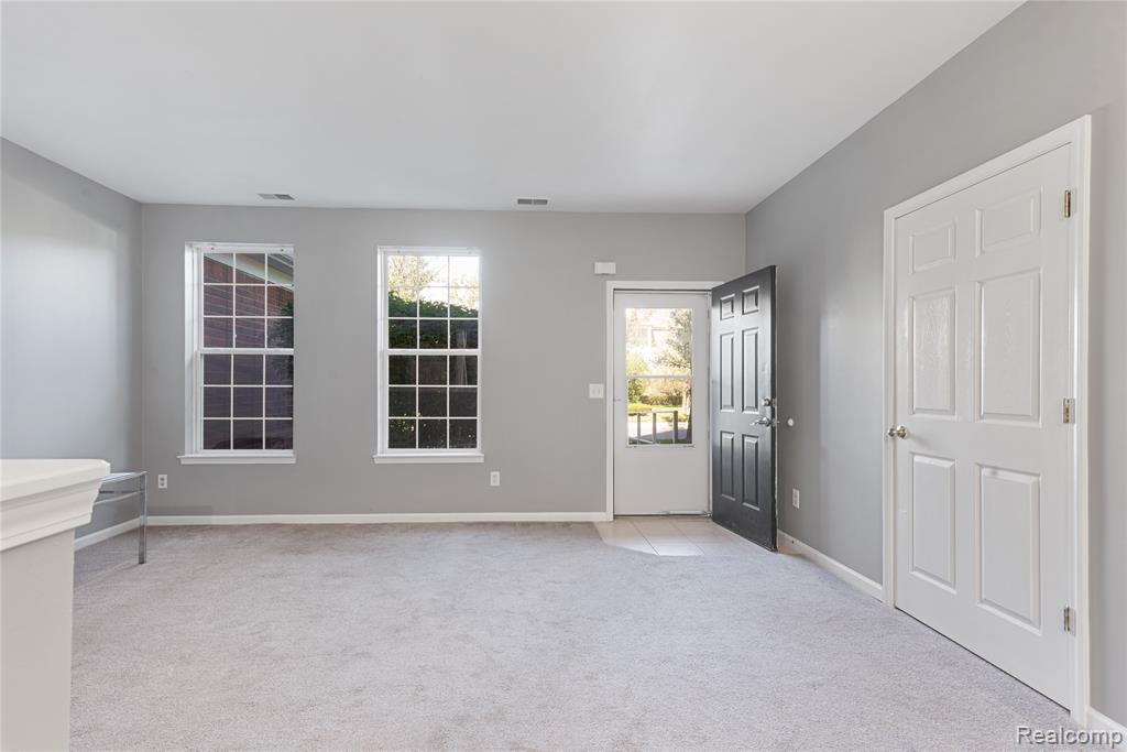 3962 Cherry Creek Lane, 11, Sterling Heights, MI 48314 — Photo 7