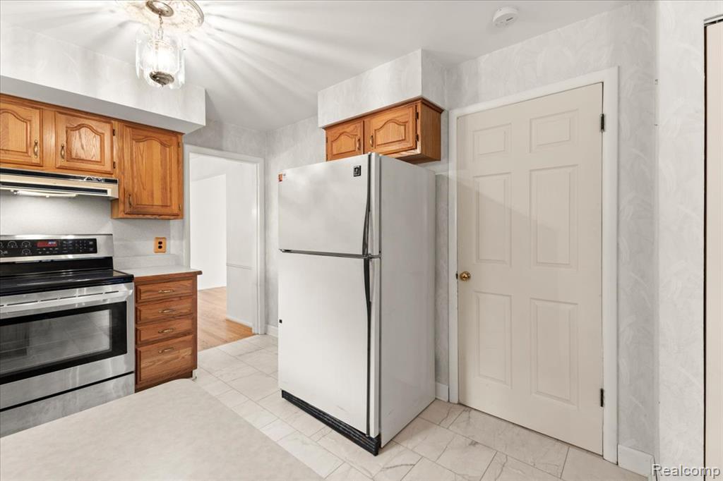 5710 Hobnail Circle, West Bloomfield, MI — Photo 21