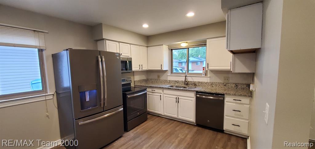 5397 JACKSON Street, Dearborn Heights, MI 48125 — Photo 7