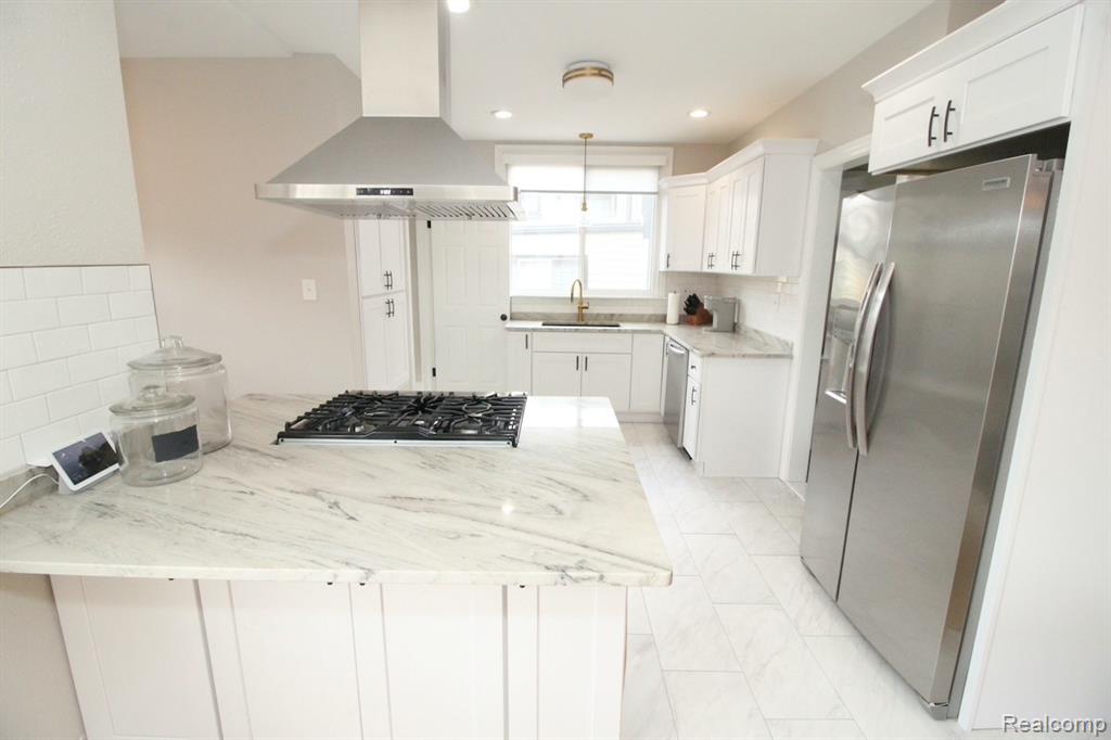 1383 Bishop Road, Grosse Pointe, MI 48230 — Photo 23