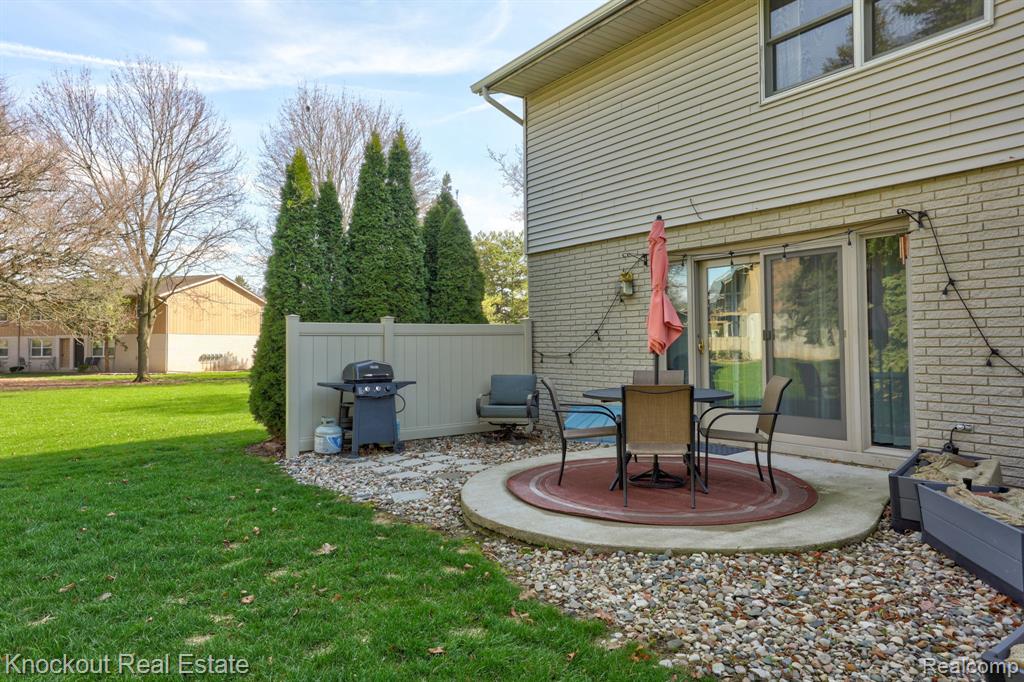 239 Churchgrove Road, Frankenmuth, MI 48734 — Photo 38