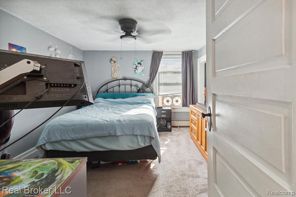 402 S 7TH Street, St. Clair, MI 48079 — Photo 25