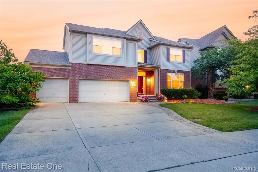 17017 BOULDER Drive, Northville, MI 48168 — Photo 2