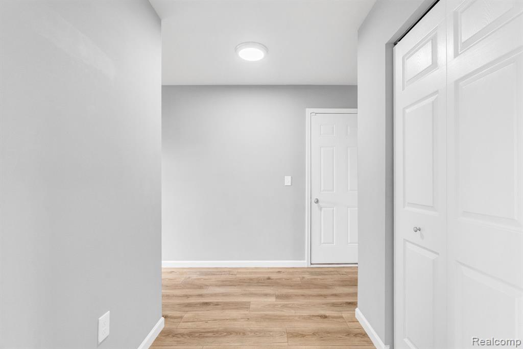 7019 Marigold Court, Grand Blanc, MI 48439 — Photo 19