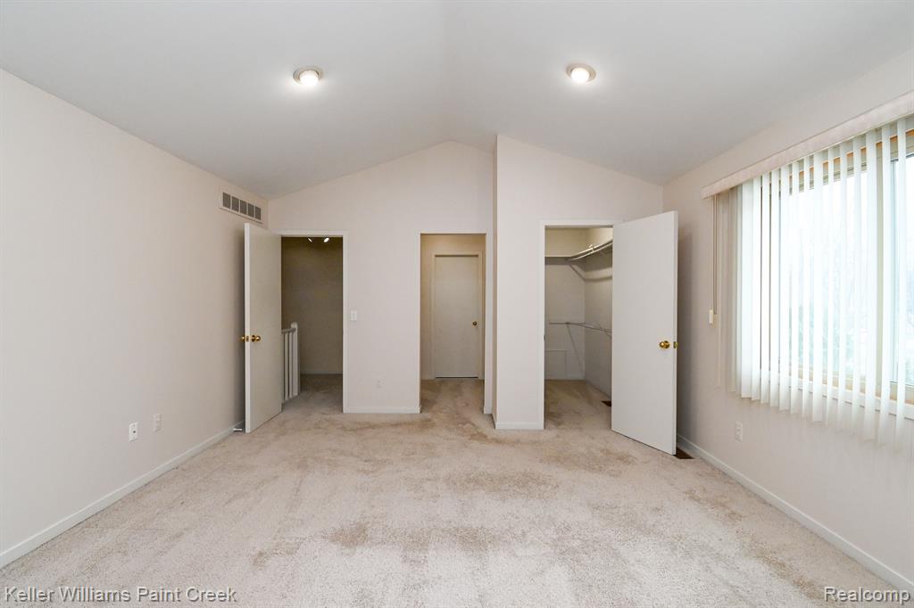 42571 Wimbleton Way, Novi, MI — Photo 29