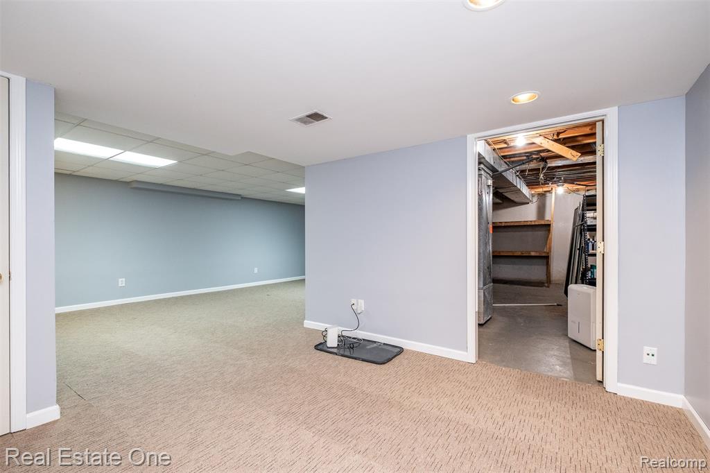 4079 Cumberland Court, Commerce Twp, MI 48390 — Photo 47