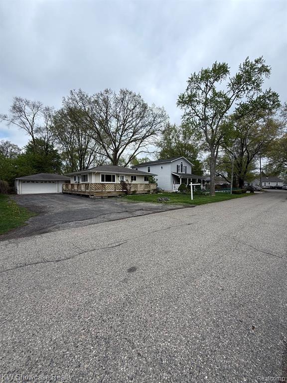 7218 Garvin Terrace, Waterford, MI 48329 — Photo 4