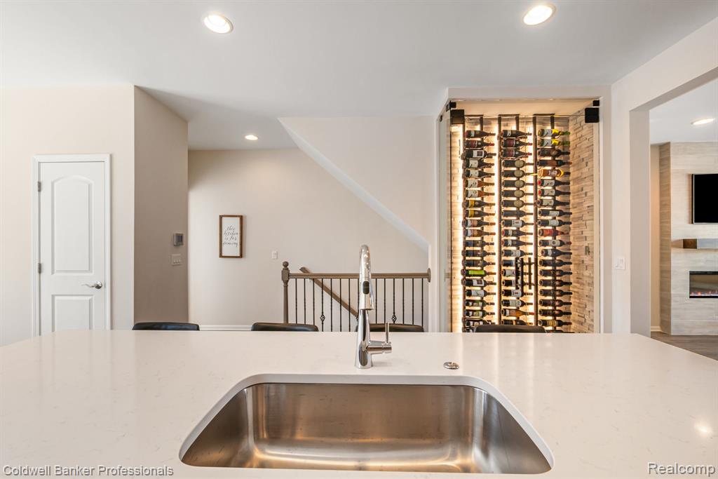 47749 Alden Terrace N, Northville, MI 48168 — Photo 18