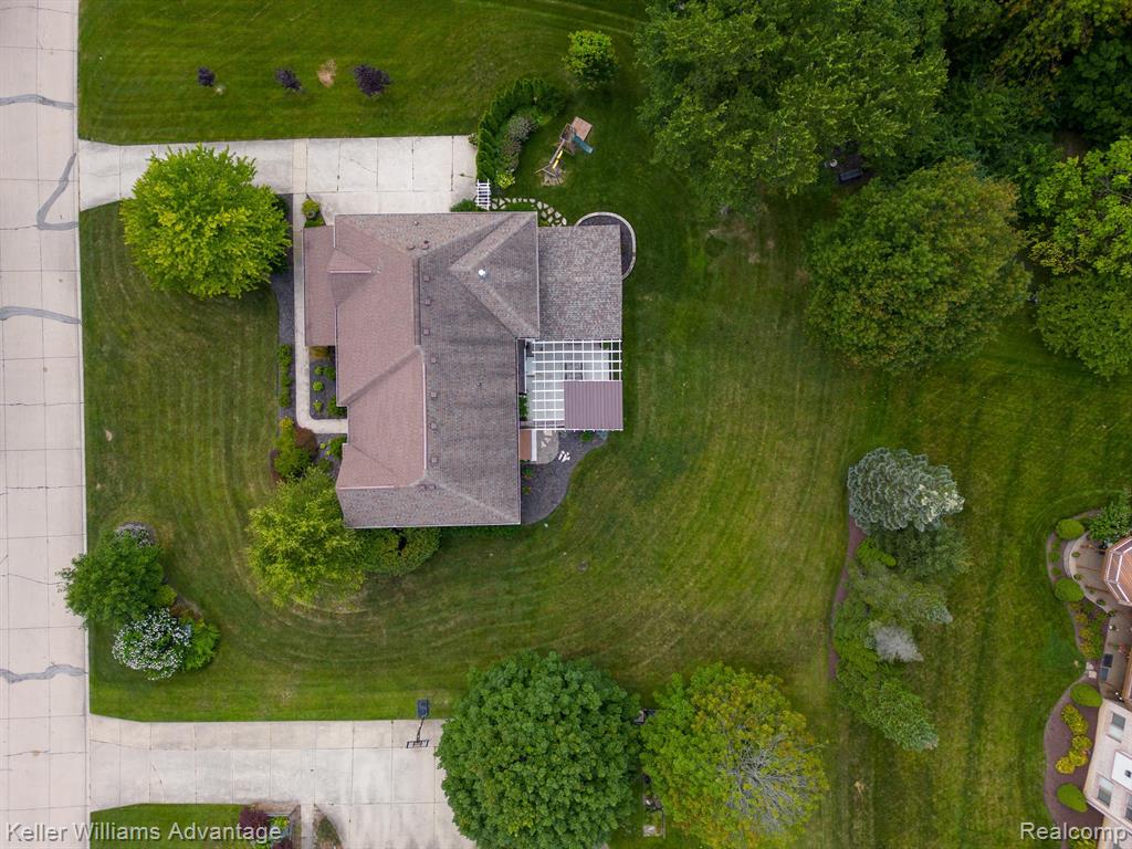 47694 EDINBURGH Drive, Plymouth, MI 48170 — Photo 92